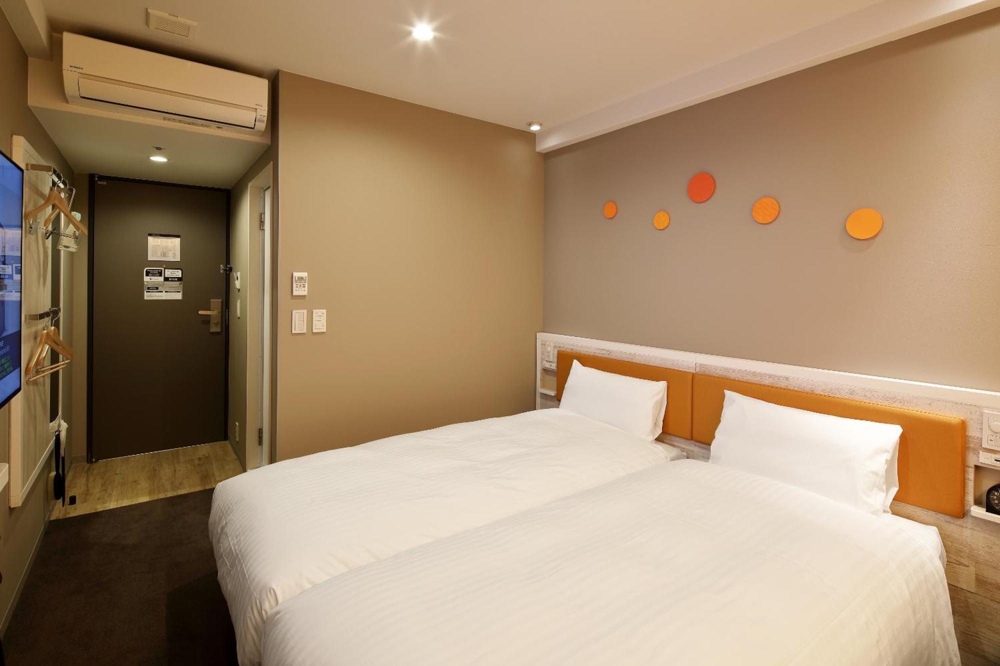 Via Inn Shin Osaka Shomenguchi Exterior foto